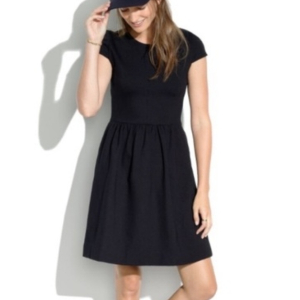 J.CREW TWO POCKETS DRESS SIZE XS